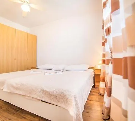 Apartamento Danijela 1140 *